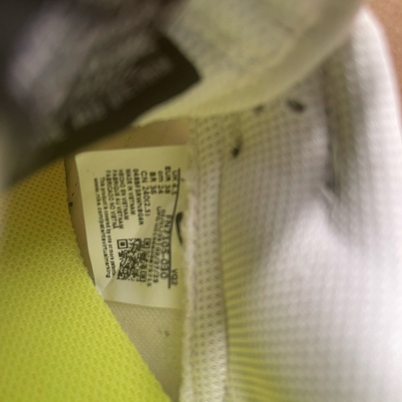 Nike Woman’s Dunk Low Size 7 - Picture 10 of 12